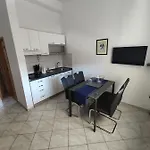 Edith's Olive Garden فير