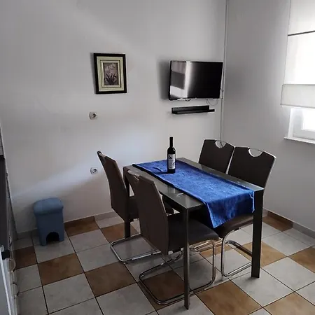 Edith's Olive Garden *