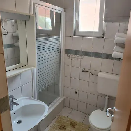 Edith's Olive Garden Appartement