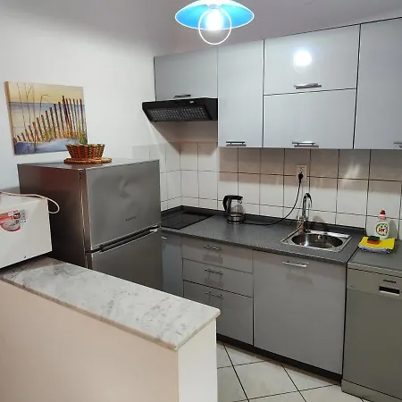 Edith's Olive Garden Appartement