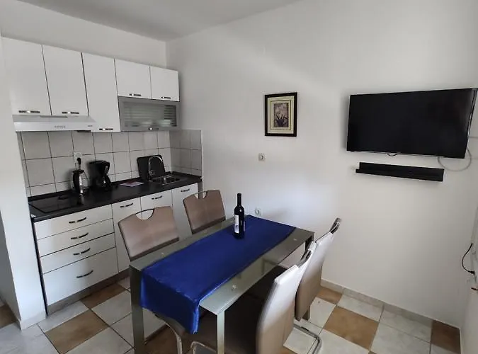 Edith's Olive Garden