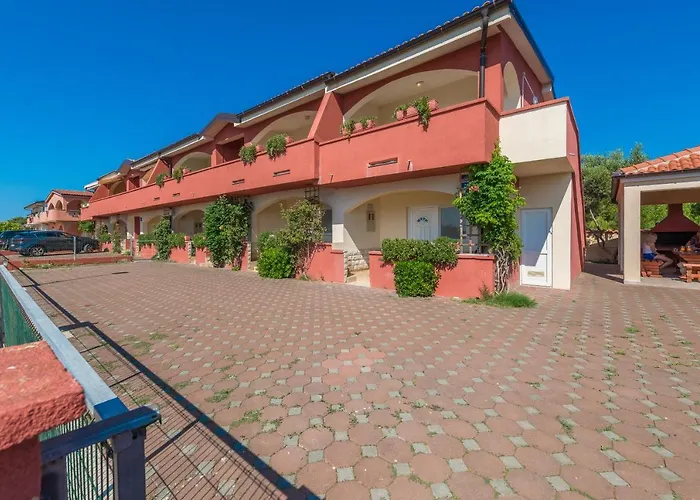 Edith's Olive Garden