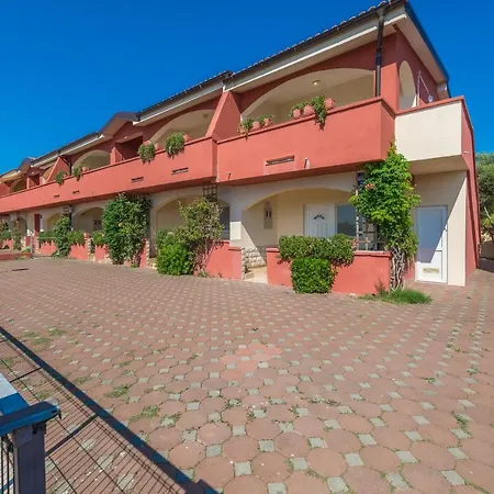 Edith's Olive Garden