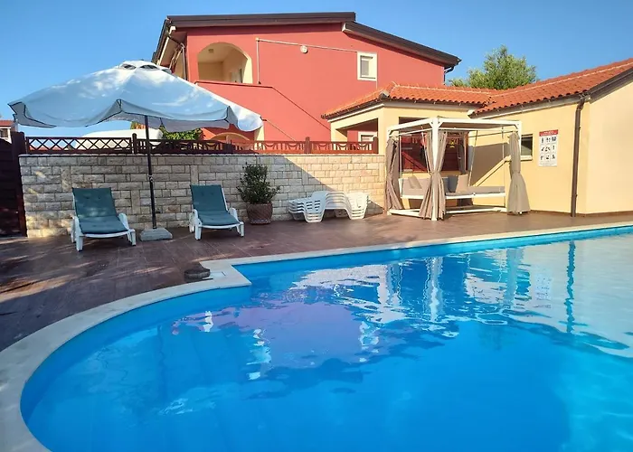 Edith's Olive Garden * Vir